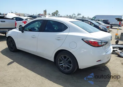 2017 Toyota Yaris Ia из США, поврежденный, VIN 3MYDLBYV8HY172039